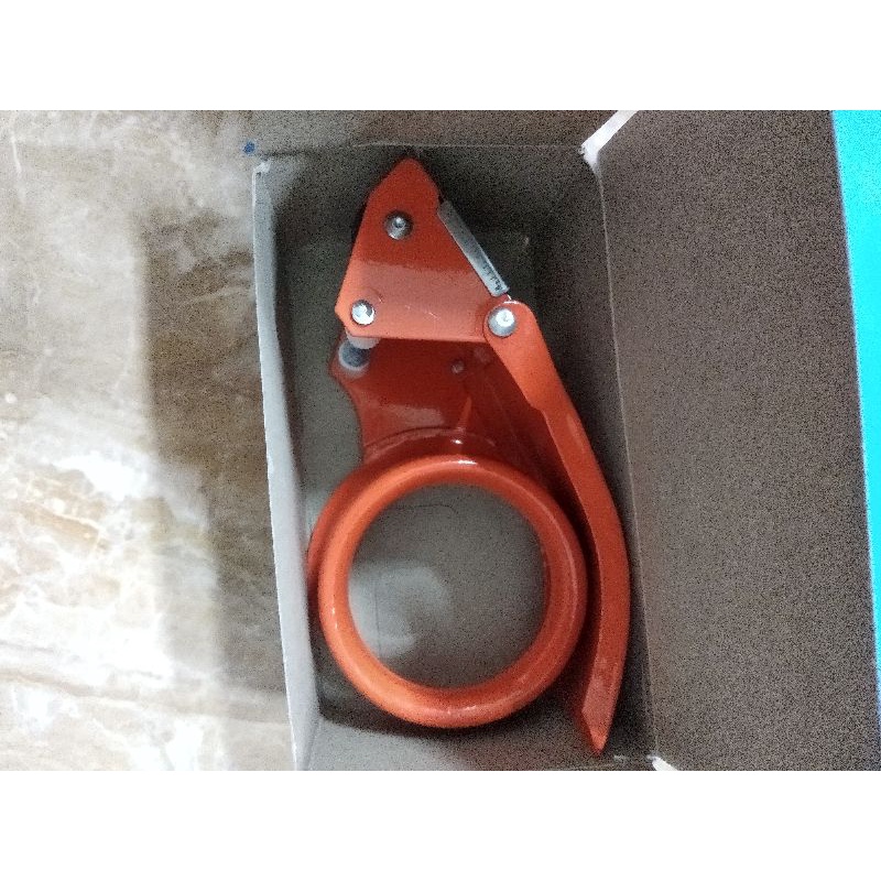 Cắt băng dính 0,5kg dân hoa