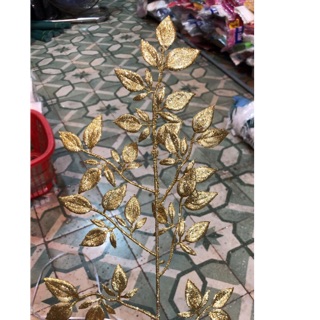 Lá táo trang trí oản cam kết loại 1( Giá 10 cành)