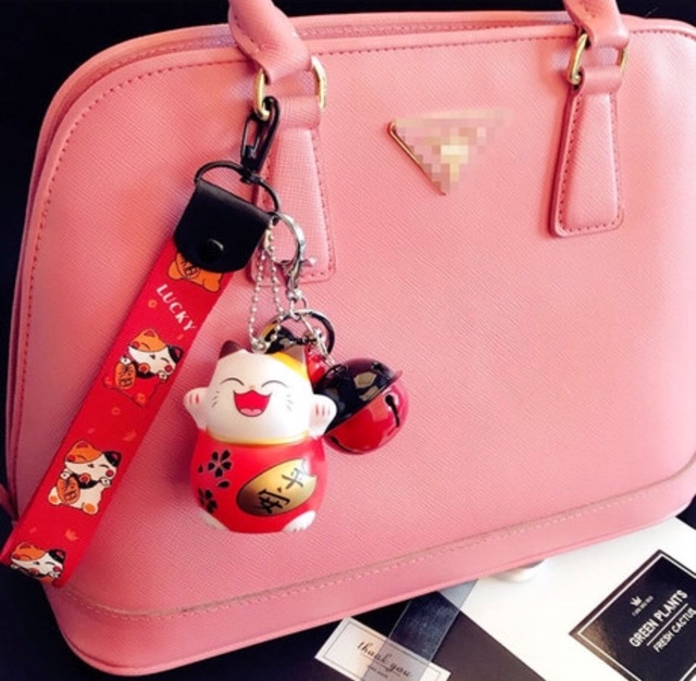 Móc khoá mèo thần tài kèm dây và chuông