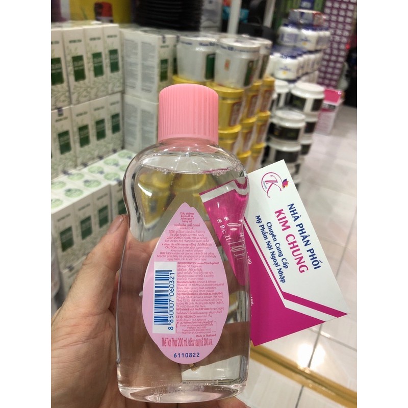 Dầu massage và dưỡng ẩm Johnsons baby oil 200ml