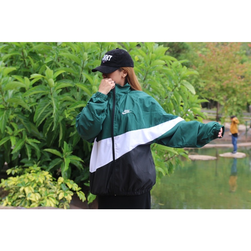 Áo Khoác Jacket Nike Swoosh Woven Vintage Nam Nữ Vải Dù 2 Lớp Cao Cấp LBsar