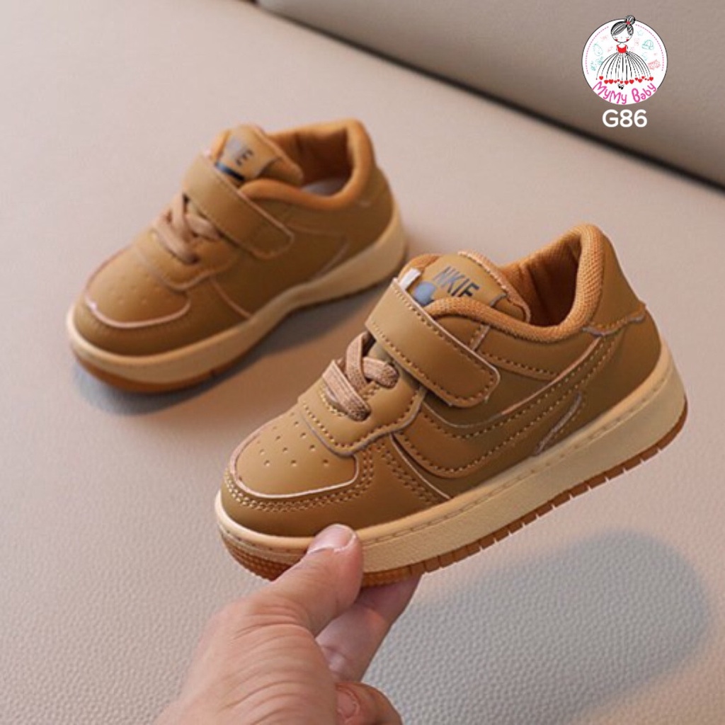 Giày thể thao NI.KE thời trang cho bé có màu trắng và nâu