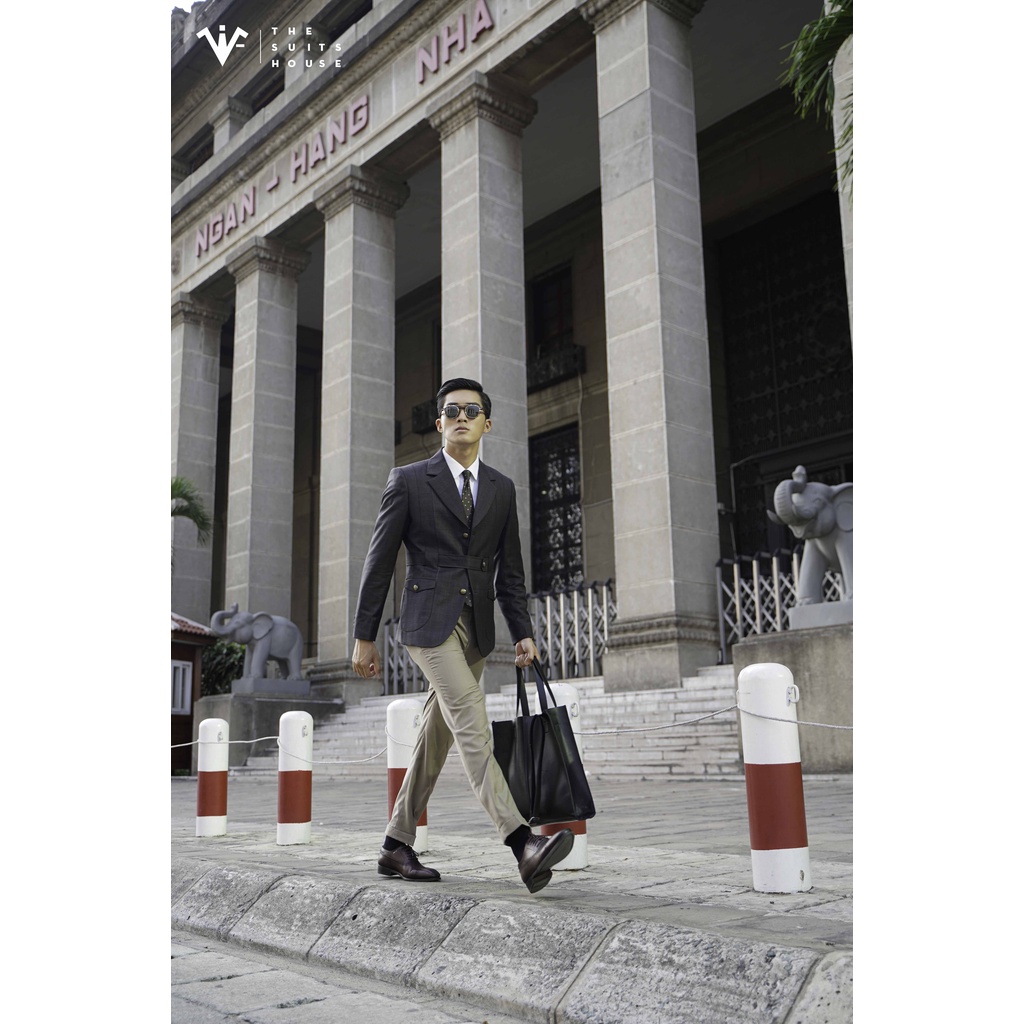 Bộ vest nam xám đen kẻ caro, 3 khuy túi nắp, vạt bầu, ve chữ V, chất wool The Suits House