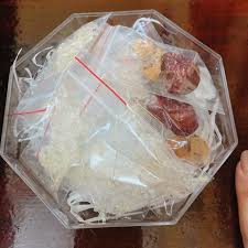 Chè yến sào - Set chè vừa đủ 1 tô lớn .