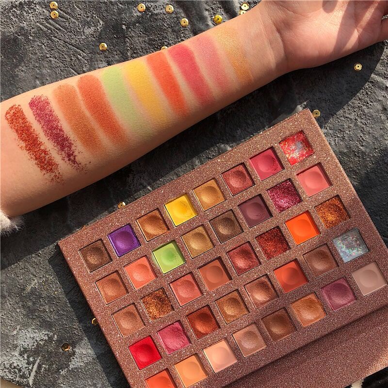 Bảng phấn mắt 40 màu làm đẹp long lanh thời trang cho nữ