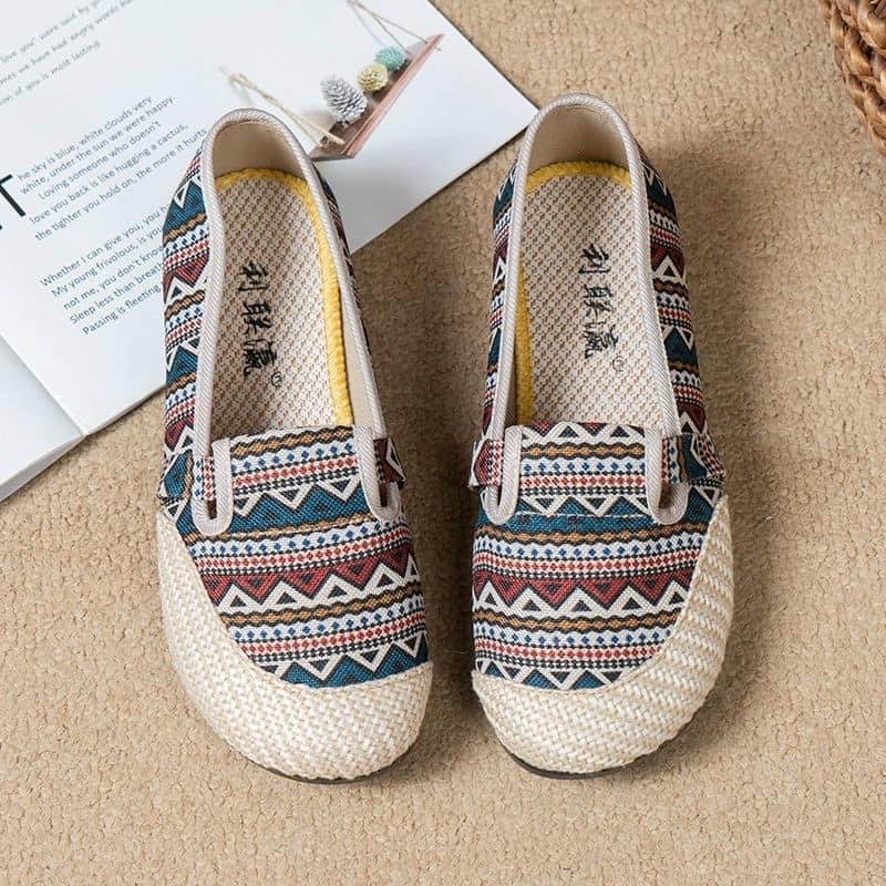 Giày thổ cẩm boho vintage