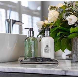 Sữa tắm Molton Brown