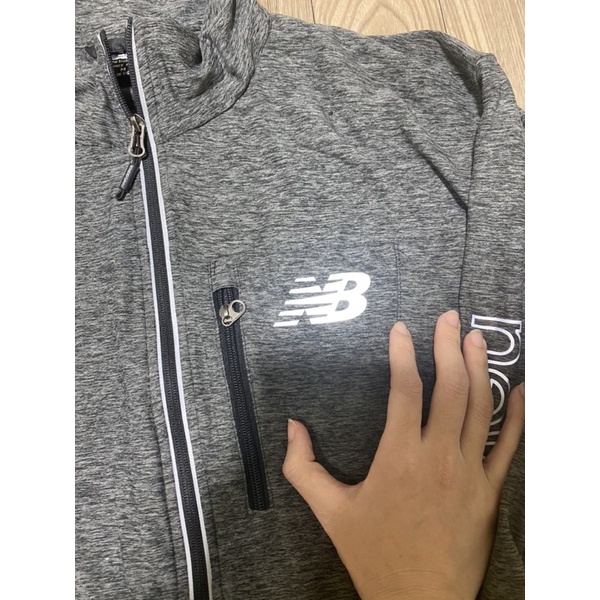 Áo khoác NB dư sịn