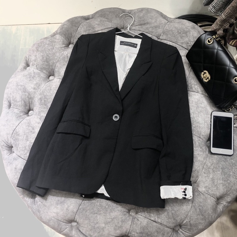 vest blaze 2hand (sale màu đen)