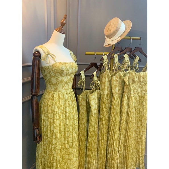 Váy hai dây dập ly