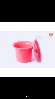Bô vệ sinh có nắp đậy cho bé