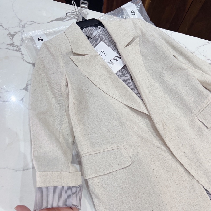 Bán sỉ áo vest màu be