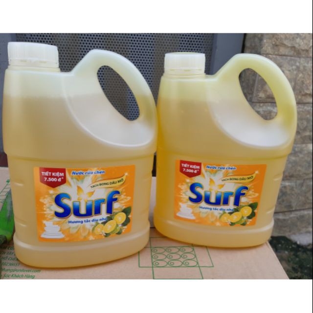 Nước rửa chén Surf hương tắc dịu nhẹ 1.5kg