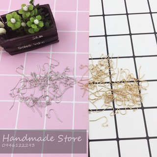 Khuyên tai móc dấu hỏi