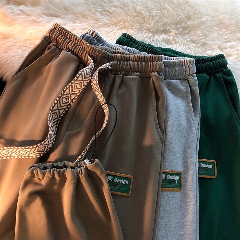 Quần Jogger Ống Rộng Logo Bo Gấu Nam Nữ Chất Nỉ Ngoại Dày Dặn Unisex (Ảnh thật/Có sẵn)