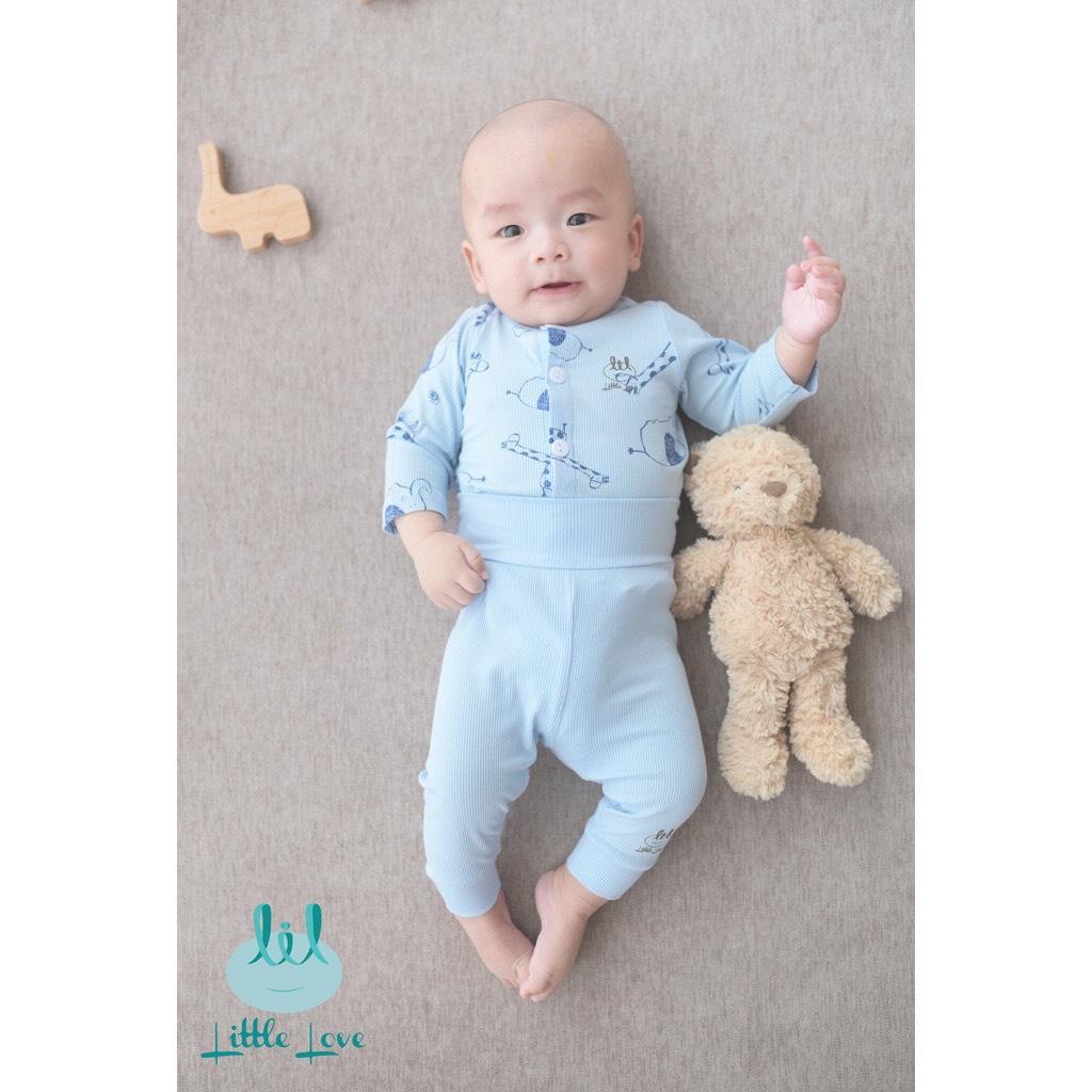 Bộ sơ sinh kèm phụ kiện cài thẳng cạp cao vải tăm in tràn Little Love cho bé(sale)