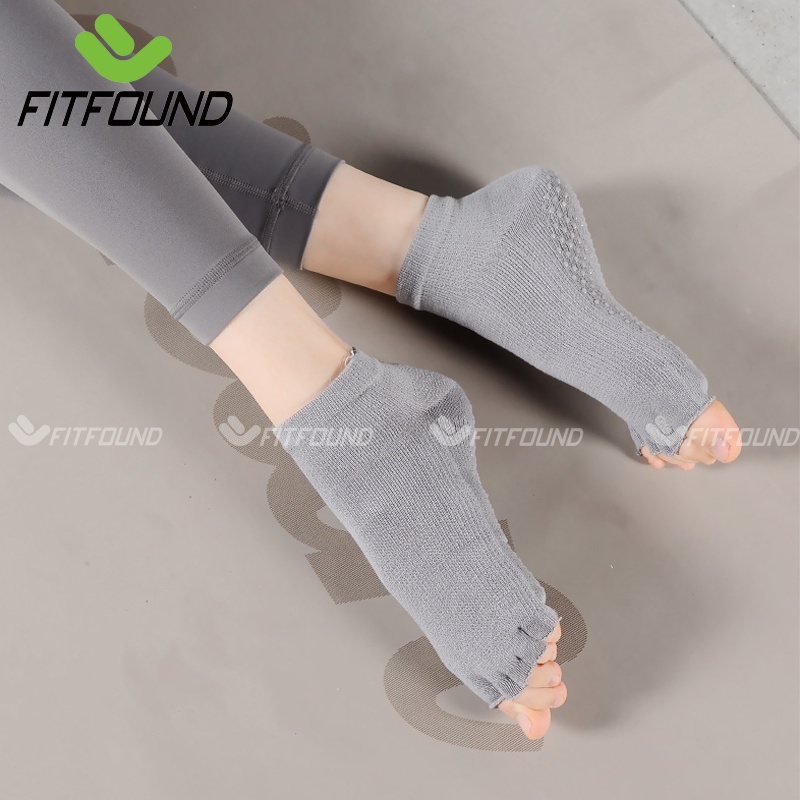 Vớ Chân Tập Yoga Pilates Cao Cấp Kín Bàn Chân Có Hạt Silicon Chống Trơn Trượt- E