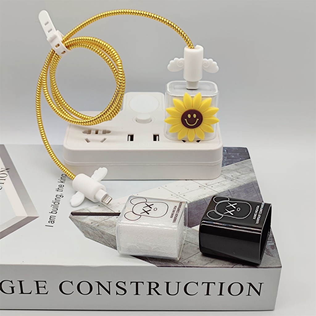 Bộ 4 Món Vỏ Silicon Chống Sốc Hình Gấu Hoạt Hình Dễ Thương Bảo Vệ Cáp Sạc Dữ Liệu Cho Apple iphone 18W/20w