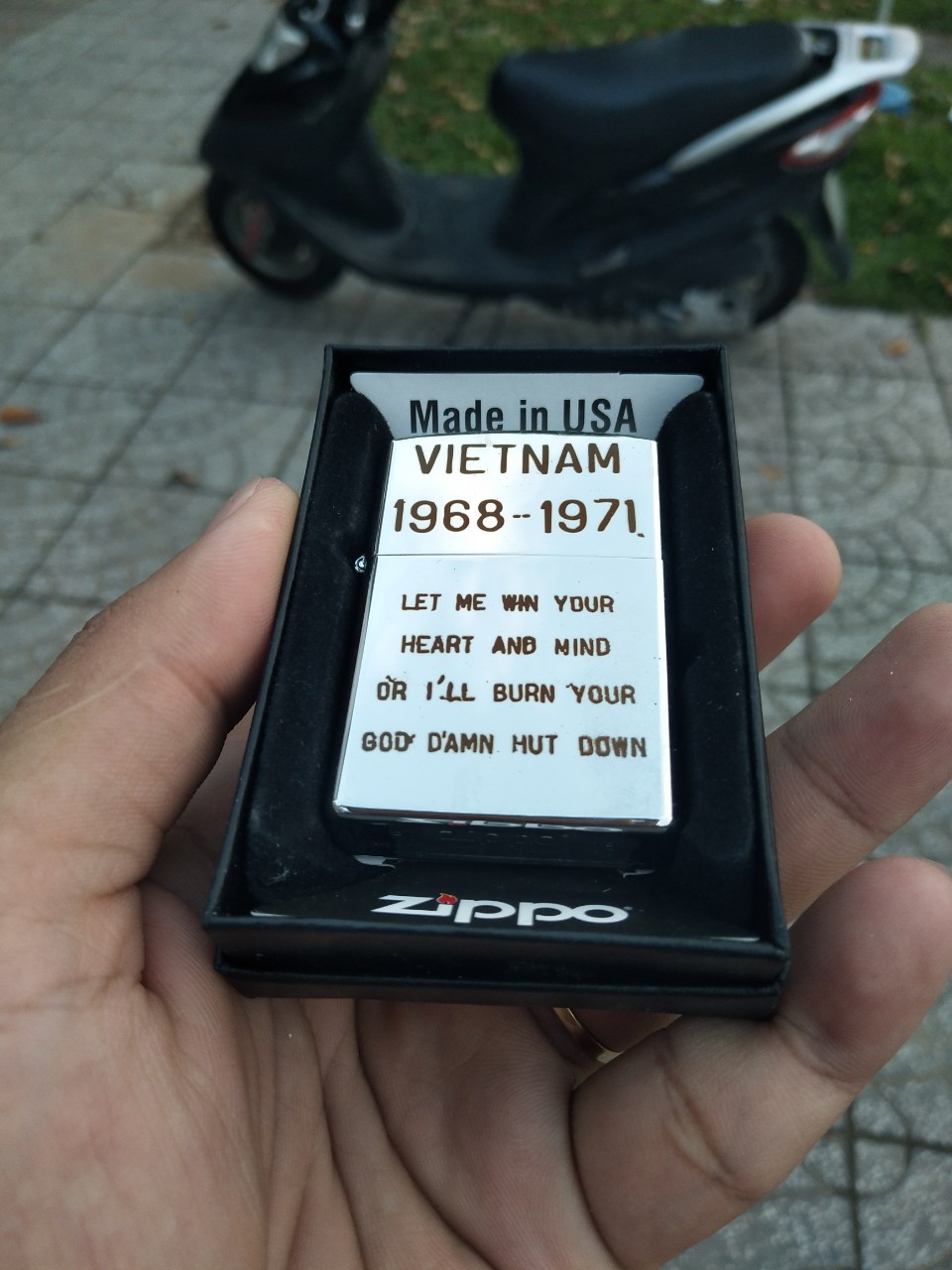 Vỏ Zippo USA Chủ Đề Việt Nam War 1968-1971