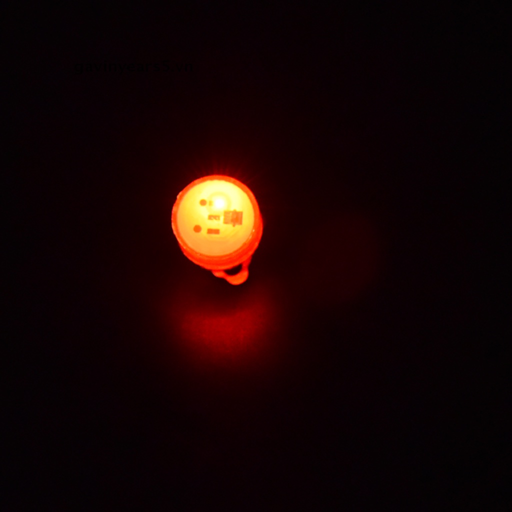 Khuyên Tai Đèn LED Xanh Đỏ Lấp Lánh