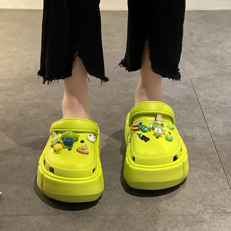 Xăng đan bít mũi đế dày thoáng khí họa tiết hoạt hình thời trang xuân hè 2022 cho nữ