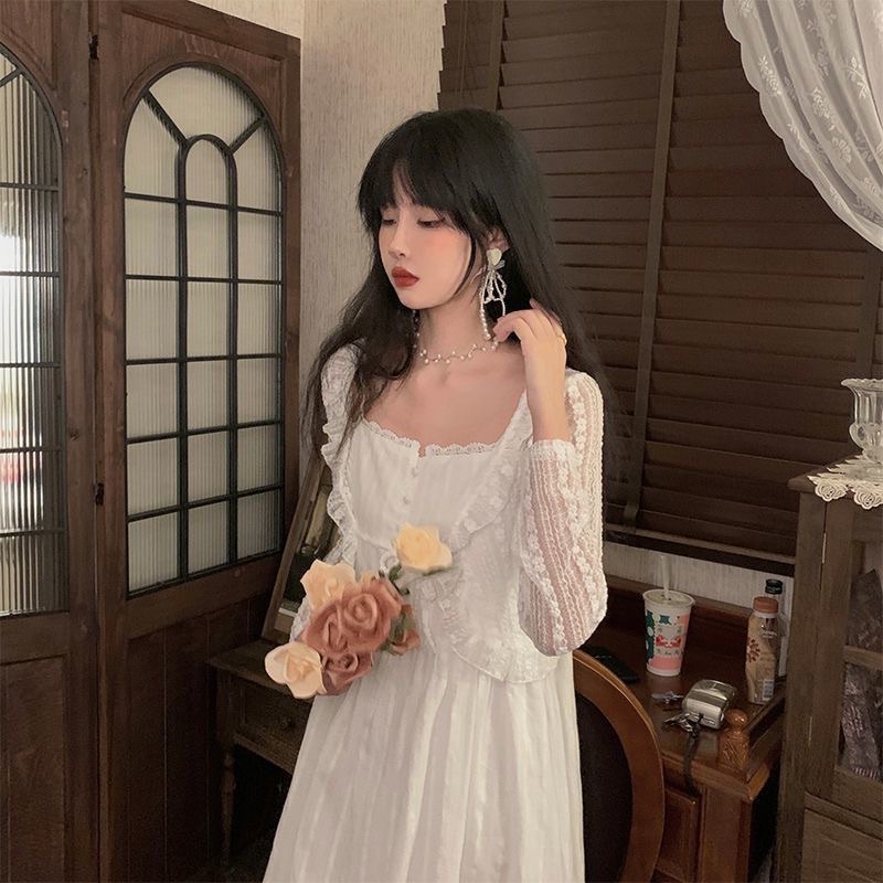 Áo khoác ren lửng mặc ngoài váy thắt dây bèo dễ thương ngọt ngào