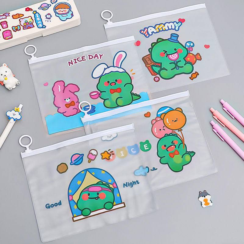 ⭐ iLado ⭐  Hộp bút chì thiết kế chia nilong chủ đề nhân vật túi zip nhỏ hộp vải đựng đồ Hộp đựng hộp bút hologram bút cute theme bọc zip tiểu an văn phòng phẩm Đa Dụng túi đựng đồ dùng cá nhân hình