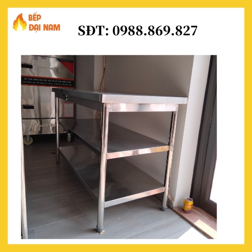Bàn bếp inox 1m8 hàng Việt Nam, bàn sơ chế chắc chắn, không han rỉ bảo hành 12 tháng