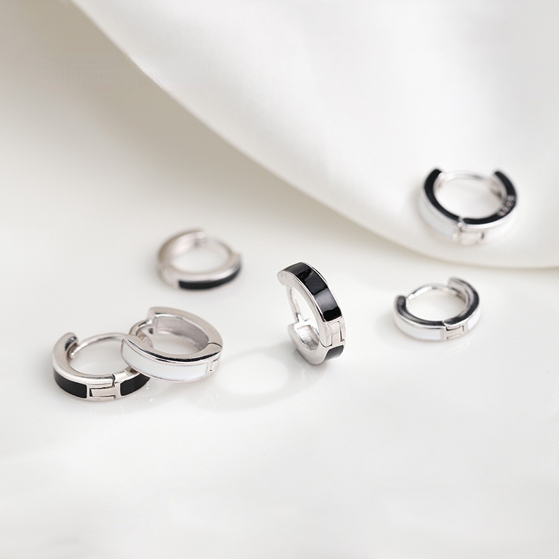 Nữ thời trang Hoa tai tròn đen trắng Hoa tai đơn giản kiểu Hàn Quốc