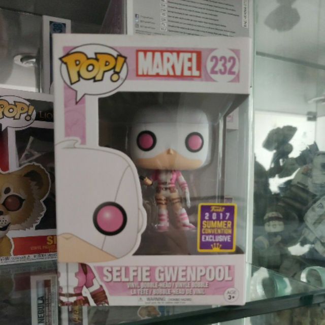 Mô hình đồ chơi Funko Selfie Gwenpool