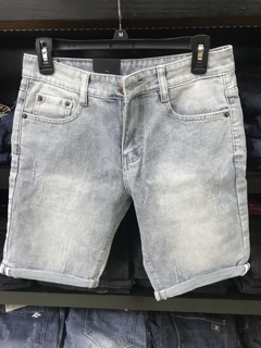 Short jean rách