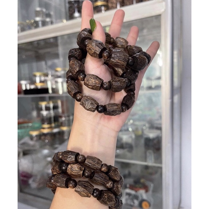 Vòng Trầm Hương phong thủy - Trầm Hương sánh chìm - Thơm Vĩnh viễn