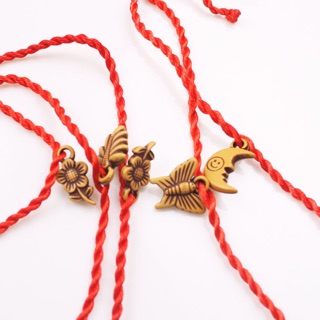 Vòng tay may mắn