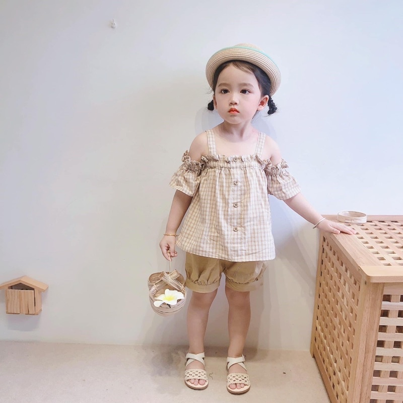 Bộ Quần Áo Cho Bé Gái Hoạ Tiết THE HOUSE KIDS Kẻ Nâu