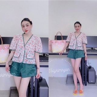 set áo hoa nhí cổ V mix quần đùi xanh