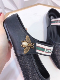 Sục gucci ong