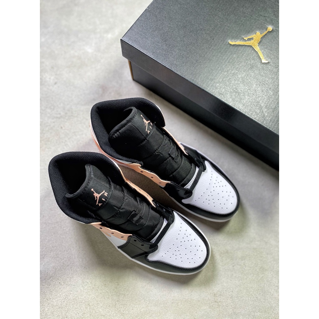 Giày Air Jordan 1 Mid "Crimson Tint"