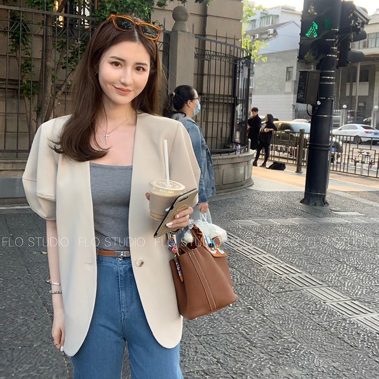 Áo khoác tay ngắn phồng phong cách mùa hè thời trang cho nữ