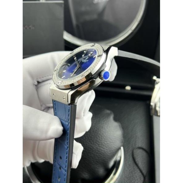 Đồng hồ nam tay nhỏ Đồng hồ cơ nam lộ cơ dây da Hublot size 42mm.