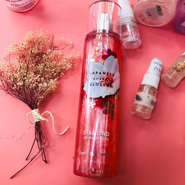 𝗕𝗢𝗗𝗬𝗠𝗜𝗦𝗧⚜️Xịt Thơm Body Victoria’s Secret Fragance Mist 250ml