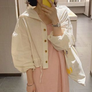 Áo khoác mỏng dáng crop