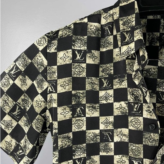 Sơ Mi Nam Ngắn Tay Nam Vải Lụa Dáng Ôm