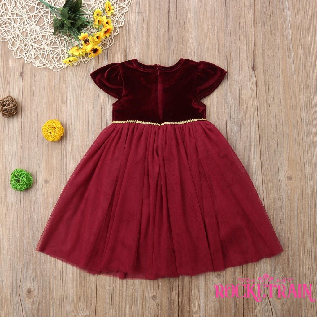 Đầm nhung phong cách sang trọng ôm dáng cho bé gái