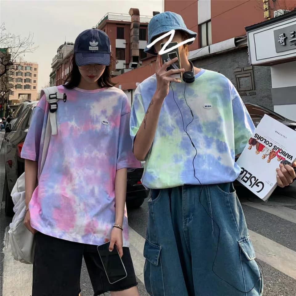 Áo thun unisex loang màu freesize giao ngẫu nhiên.