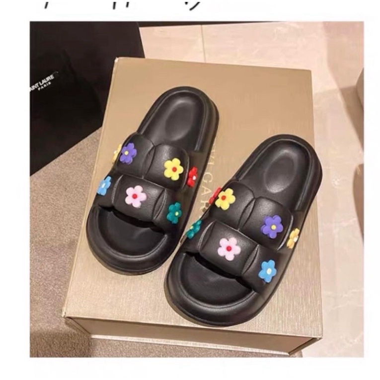 Dép bánh mỳ unisex quai ngang ô vuông cao 3cm đính sticker siêu êm - DL160
