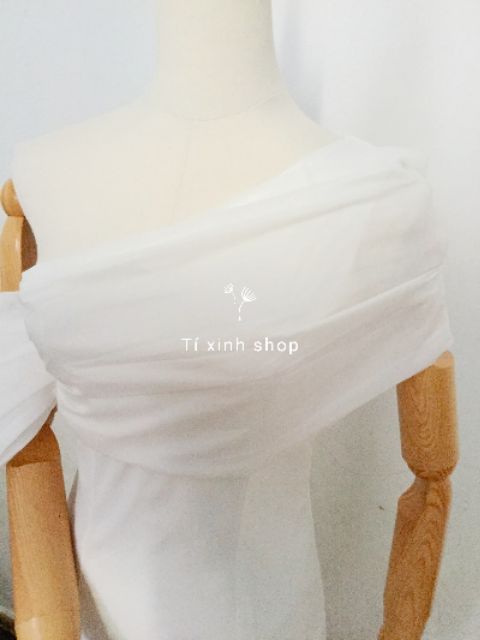 Đầm dự tiệc trắng lệch vai siêu xinh