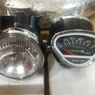 Pha đèn cd.cl 67 . Có  màu  đen và đỏ