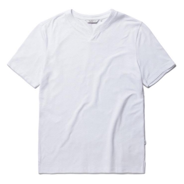 Áo phông cổ Y Olzen