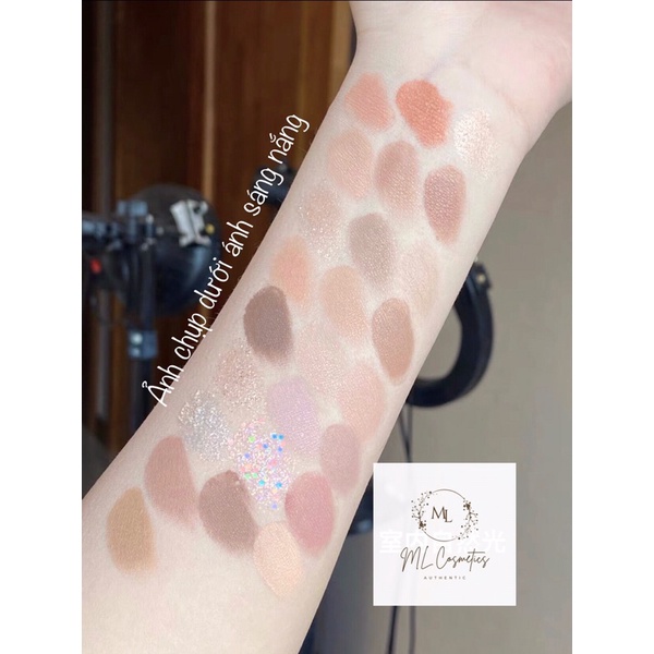 Bảng Phấn Mắt Gogo Tales Crystal Color Charming Eyes 25 Ô Màu
