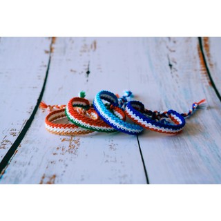 Vòng tay, vòng chân handmade hoạ tiết - Mẫu từ trái qua phải